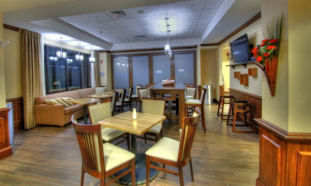 Holiday Inn Express West Jefferson By Ihg Restaurant billede