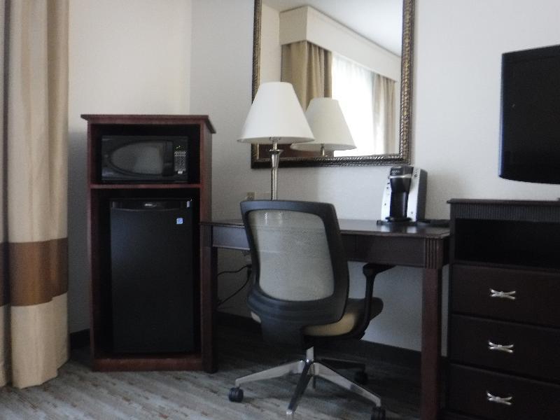 Holiday Inn Express West Jefferson By Ihg Eksteriør billede
